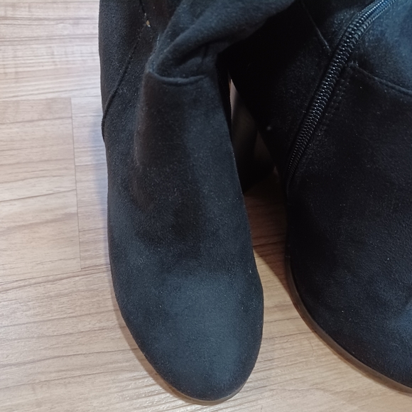 CHARLOTTE RUSSE BOOTS FOR WOMAN SIZE 8. SUEDE - Picture 3 of 7